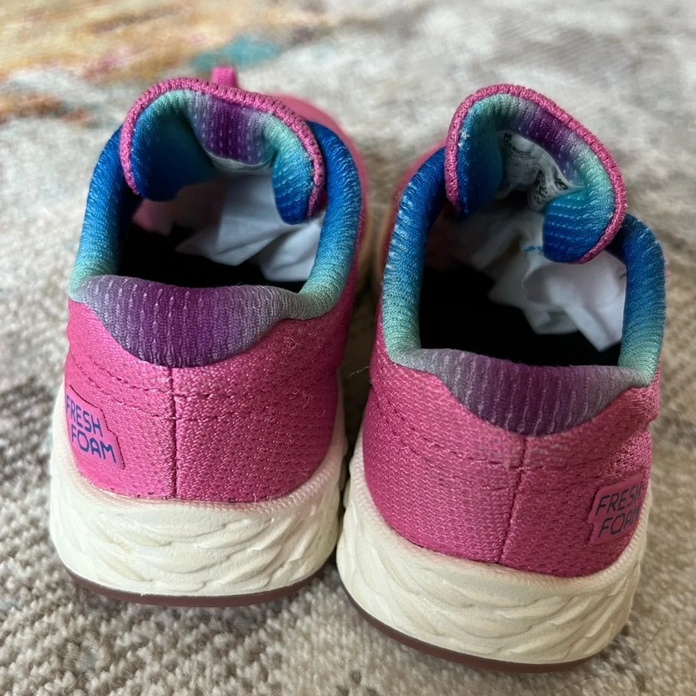 New Balance Toddler girl size 7 pink New Balance sneaker shoe blue details EUC - Picture 9 of 12